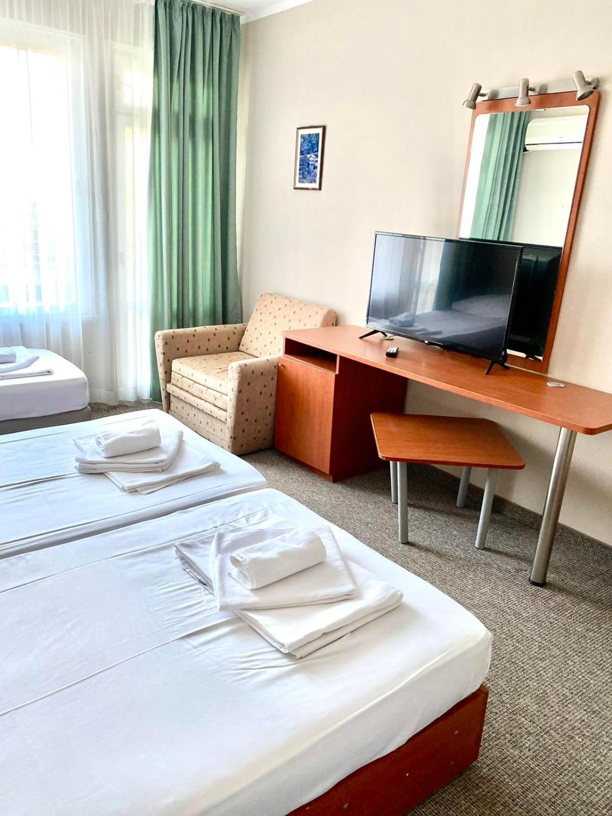 Hotel Green Park Naousa Dış mekan fotoğraf